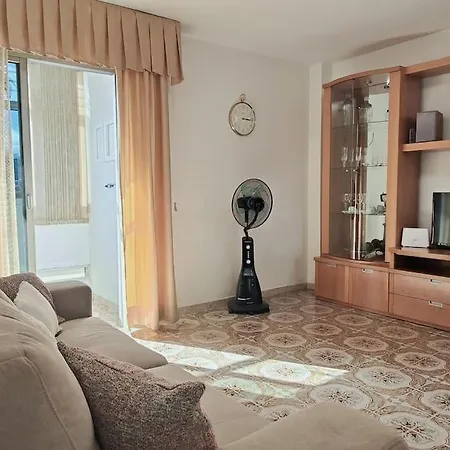 Апартаменты Chito House Cruz *